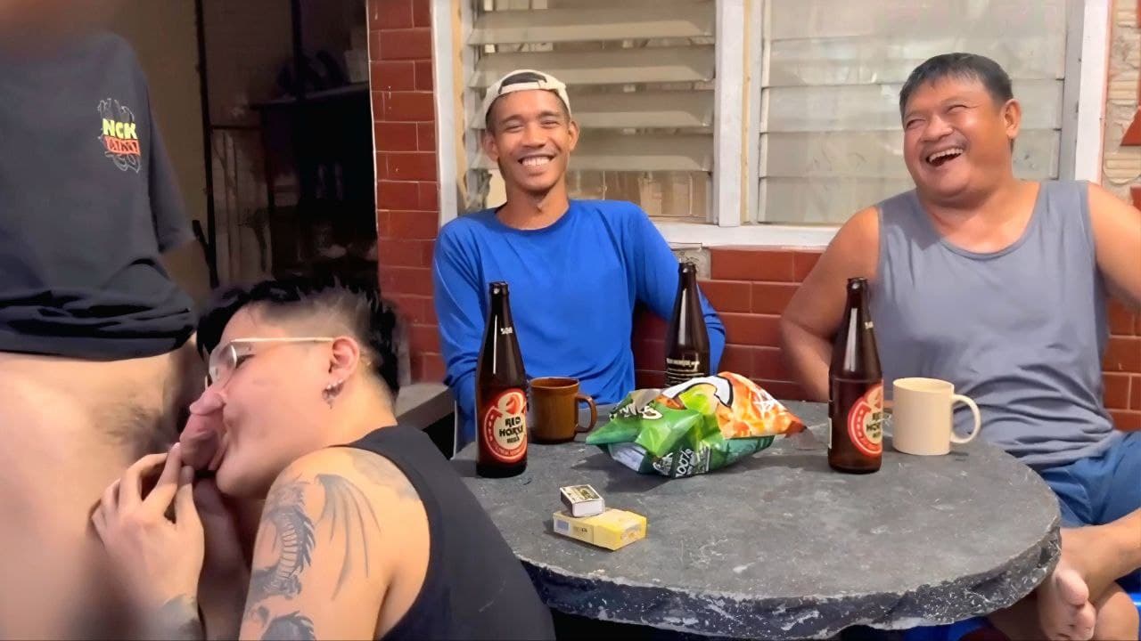 Blowjob in Front of Uncles - AngelKing_xxx